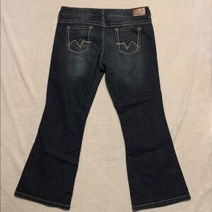 Maurice's straight Leg Flare Jeans 15/16 short
